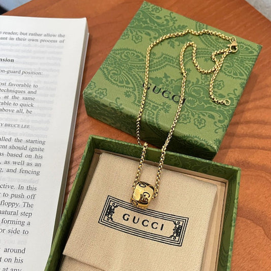 X722 Men's and women's titanium steel necklaces with adjustable length jewelry