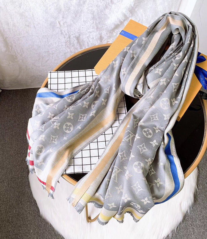 XLC0 Silk satin 70-180CM Scarf