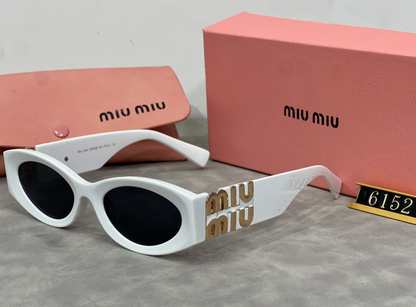 6152 Sunglasses with box