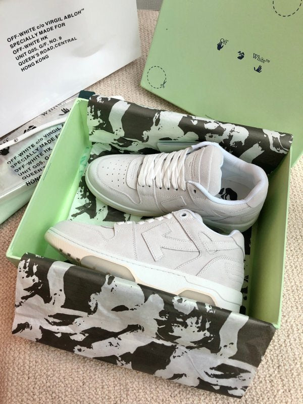 GOS3 Leather Women 35-40 Man 40-45 shoes with box