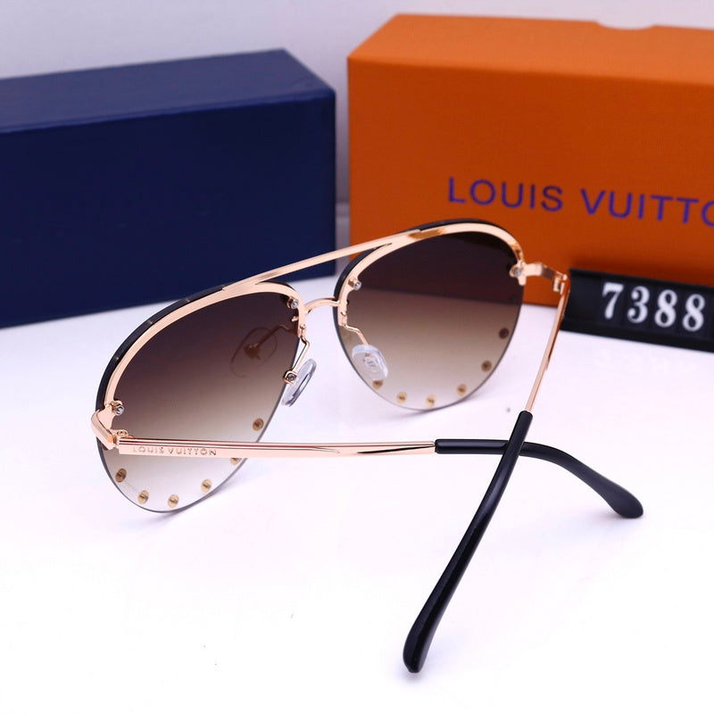 7388 Sunglasses with box