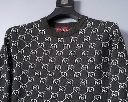 GUC091 New Round neck sweater Clothing