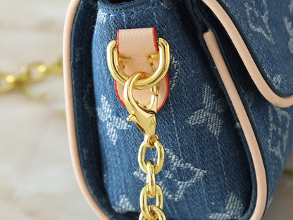 LLP218 Shoulder Bag 20.5-11-6CM Bags With Box