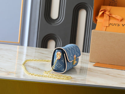 LLP218 Shoulder Bag 20.5-11-6CM Bags With Box