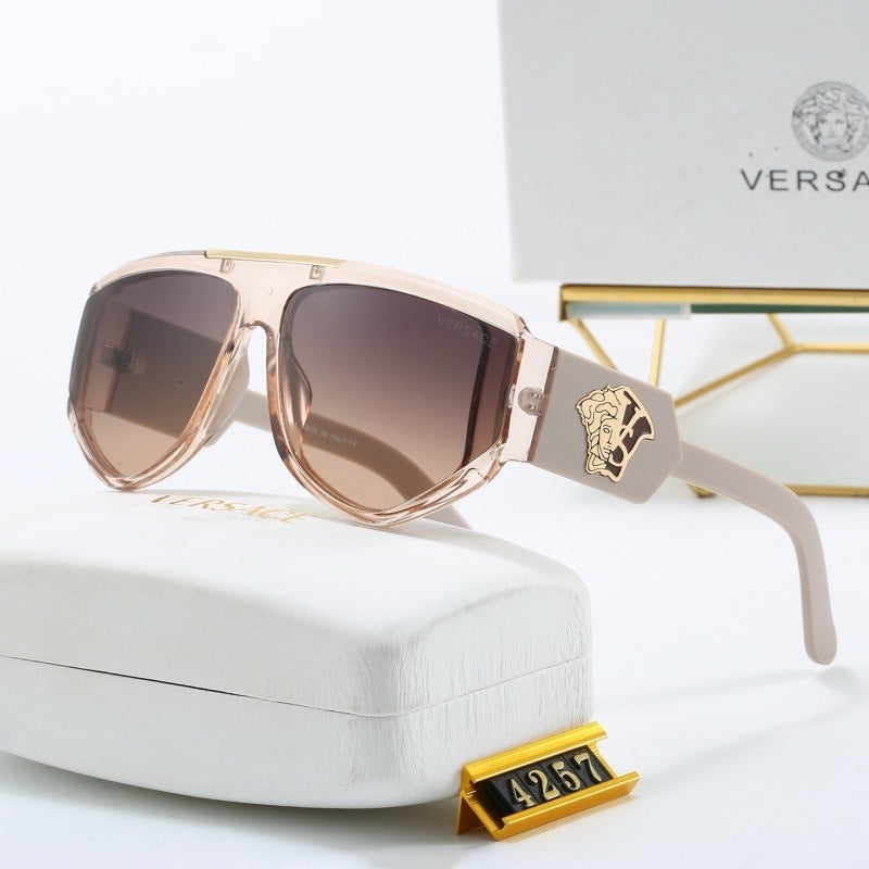 4257  Sunglasses with box