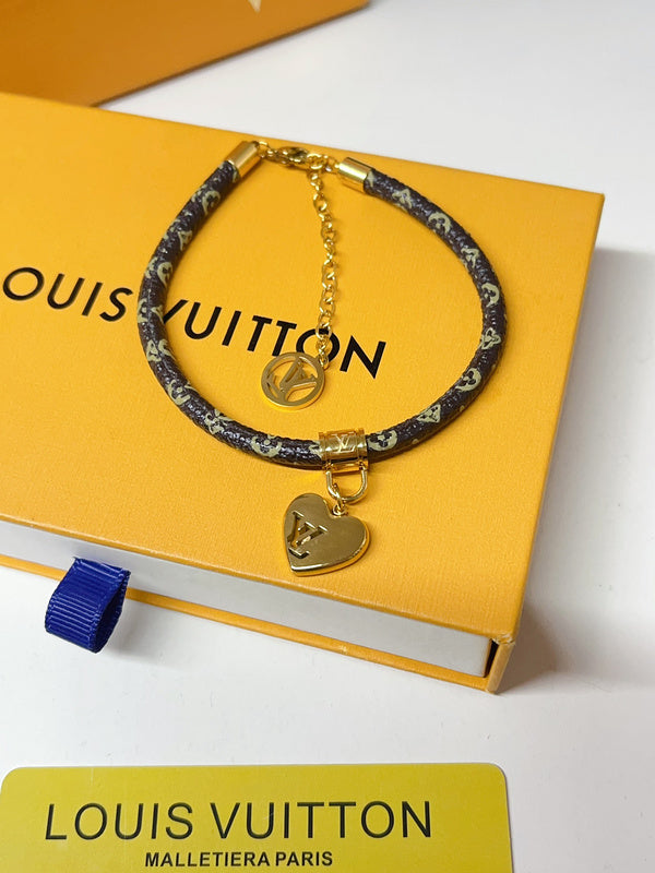 S447  Women's New Fashion Bracelet Jewelry