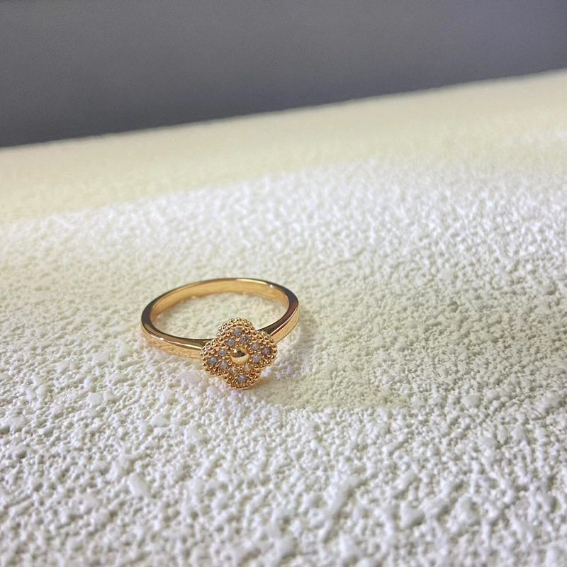 AVSR1   Mini full diamond four-leaf clover ring jewelry