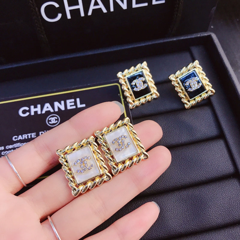 A174  Women's fashion square stud earrings jewelry