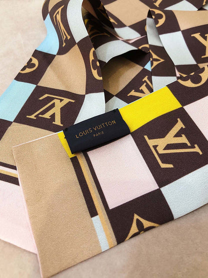 XLC7 Silk satin 8-120CM scarf