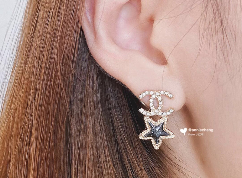 CHE65  Star Heart stud earrings  Jewelry