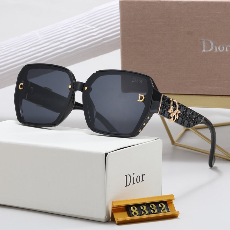 8332   Sunglasses with box