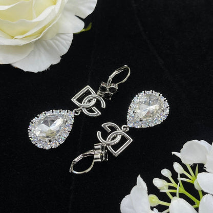 DGE7   Women's fashion earrings  Jewelry