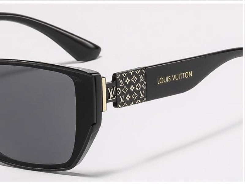 2853 Sunglasses with box