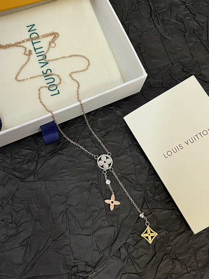 X632  Women's new titanium steel fashion necklace  jewelry