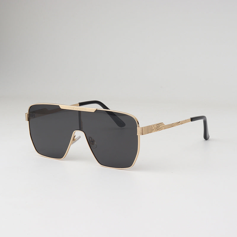 1079 Sunglasses with box