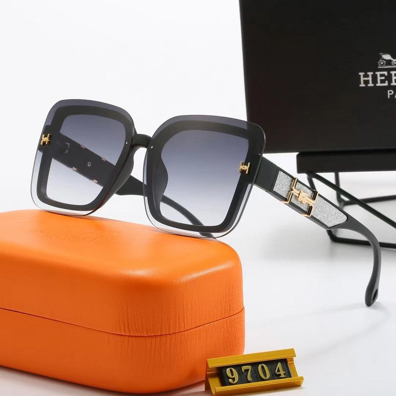 9704   sunglasses with box