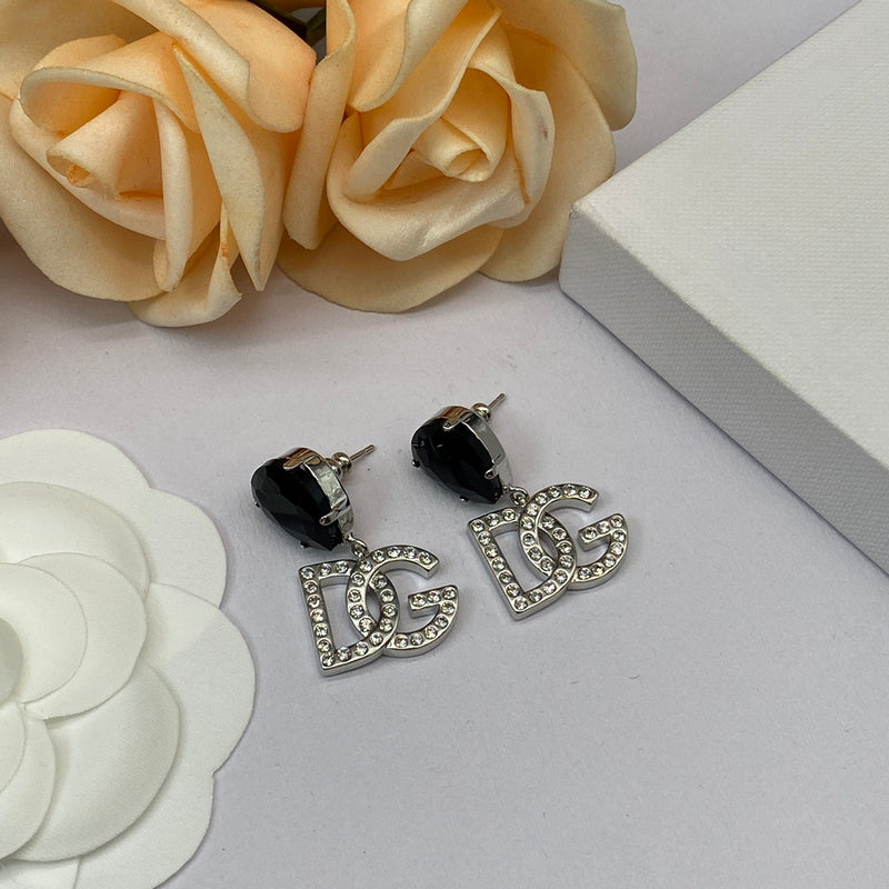 DGE8    Women's fashion earrings  Jewelry