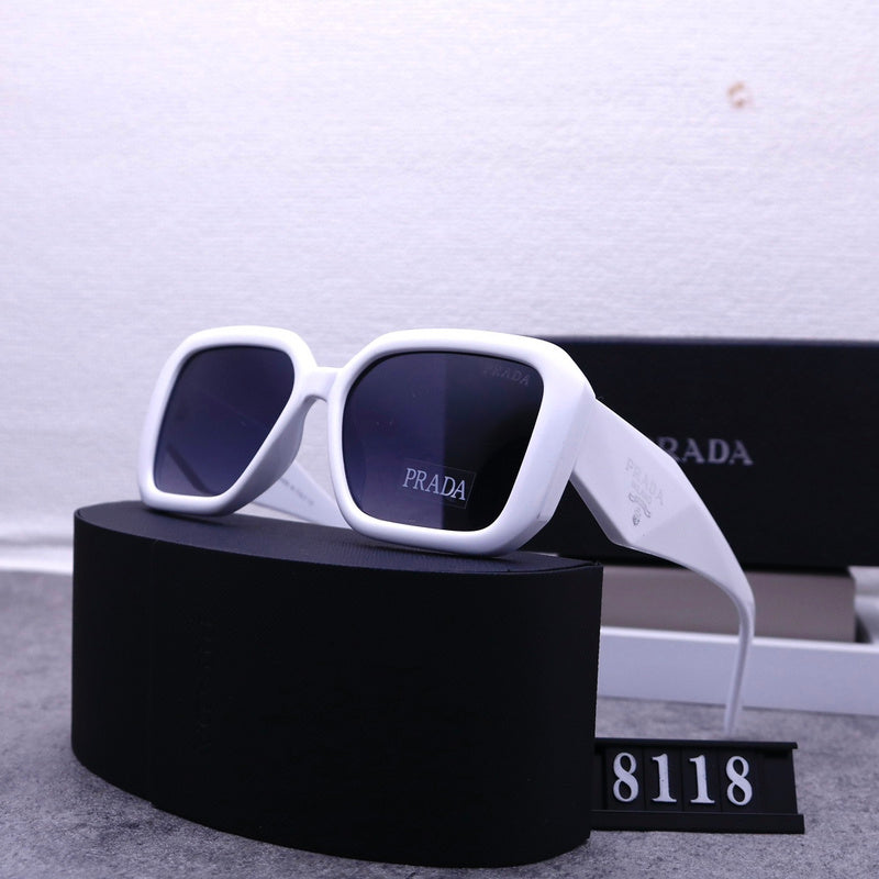 8118 Sunglasses with box