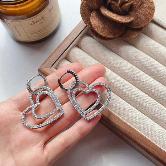 A1063  Diamond-studded earrings, a pair of detachable jewelry