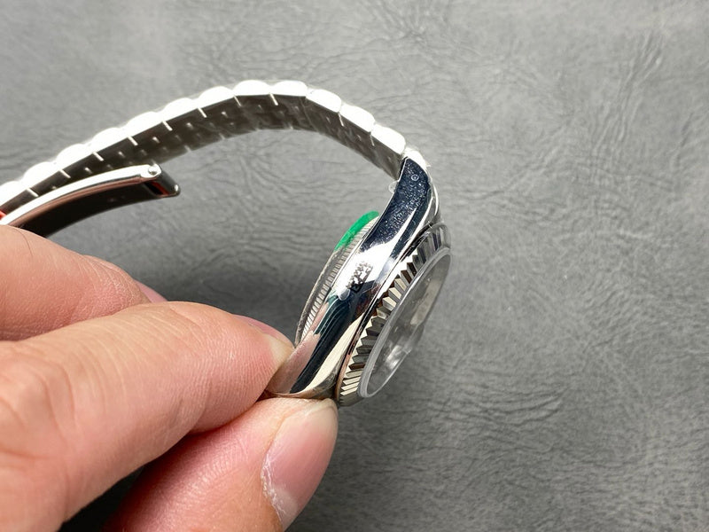 RW63  Women's new fashion watch 28mm