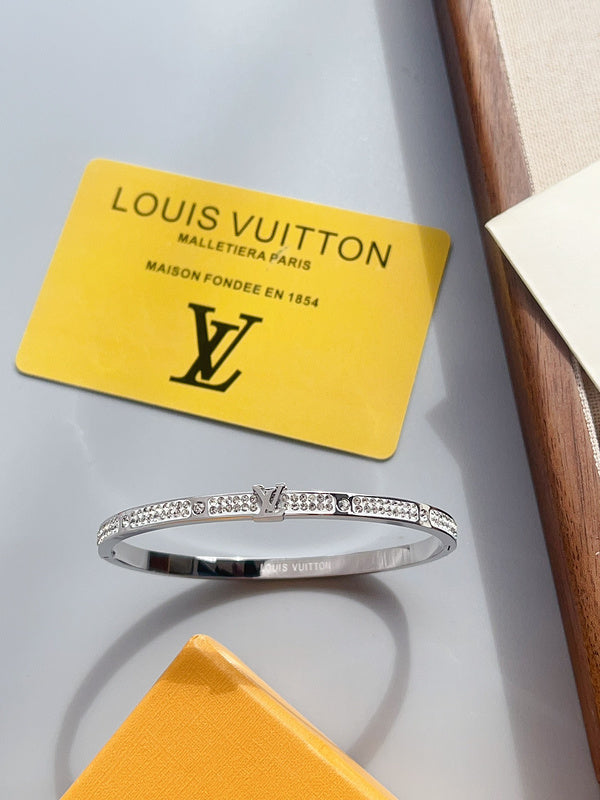 S425  Women's titanium steel bracelet jewelry