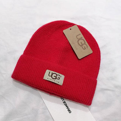 PUGH9  Core-knitted yarn hat