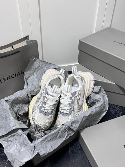 MBS9 Fashion women's and men's sneakers 35-44 shoes with box