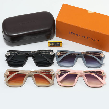 2677   Sunglasses with box