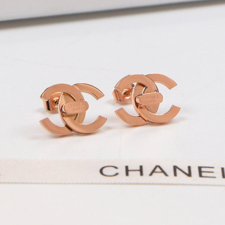 CHE16 double C Gold Plated ear studs  Jewelry