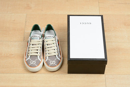 MGS17  Fashion women's and men's sneakers shoes 36-44