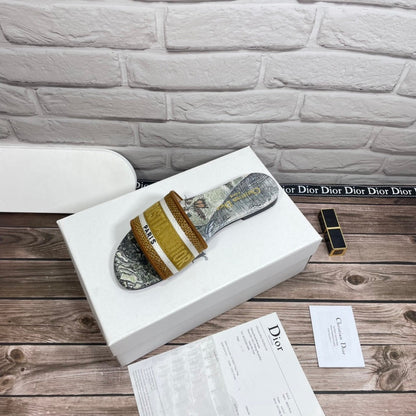 MJDS2 shoes women slippers with all packaging