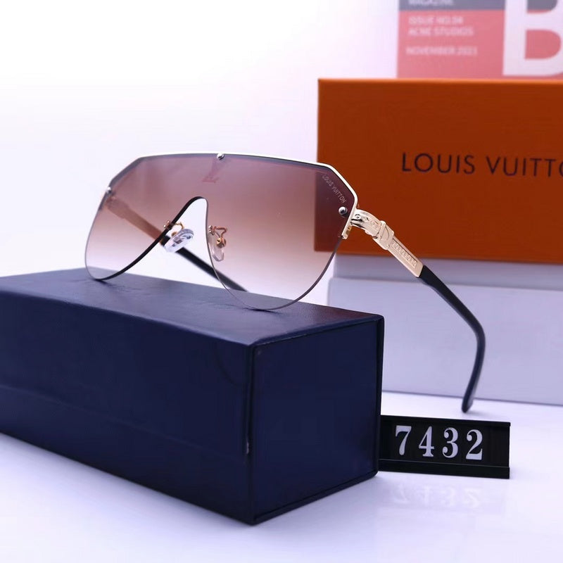 7432 Sunglasses with box