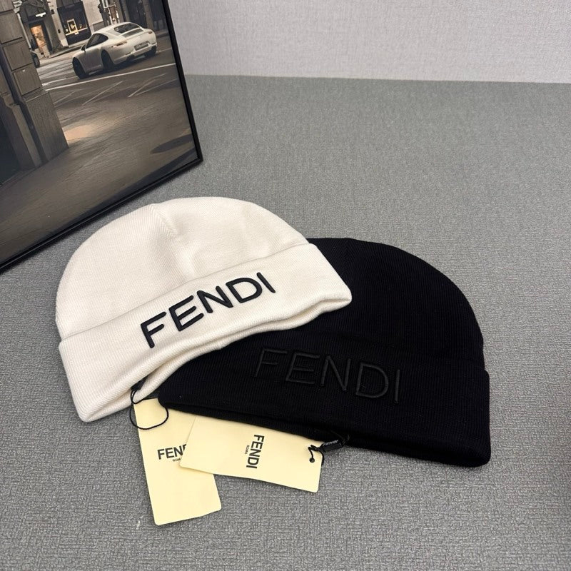 FEH12 New autumn and winter solid color letter three-dimensional embroidery letter wool knitted hat