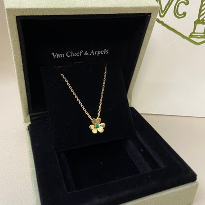 VAN39  New Green Diamond Red Diamond Clover Necklace Jewelry