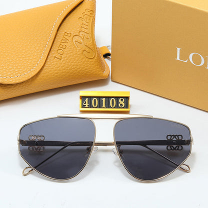 40108  Sunglasses with box