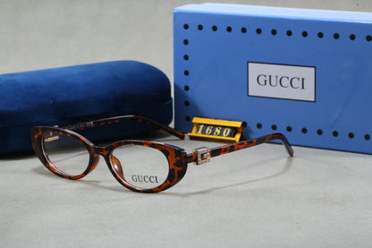 1680  Sunglasses with box