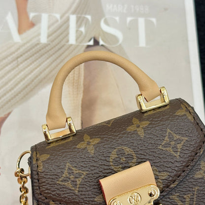 JK31 Key Chain Decorative small 12×10×3CM bag