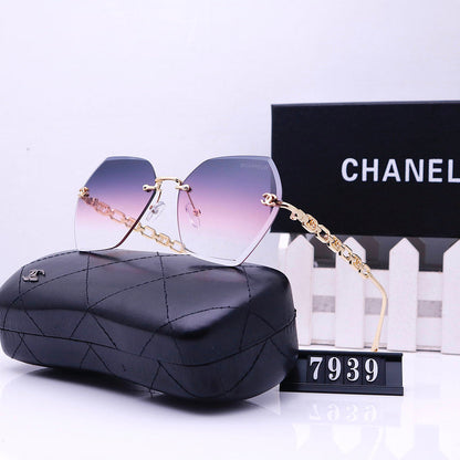 7939 Sunglasses with box