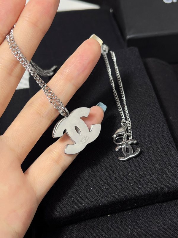 X700  Women's Titanium Steel Necklace Jewelry