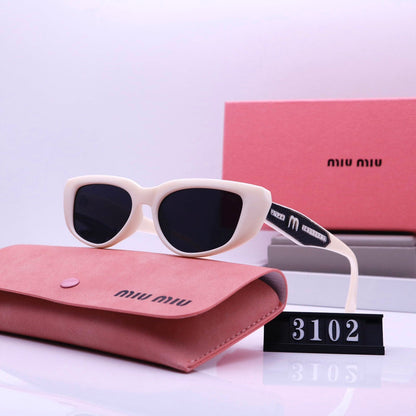 3102  Sunglasses with box