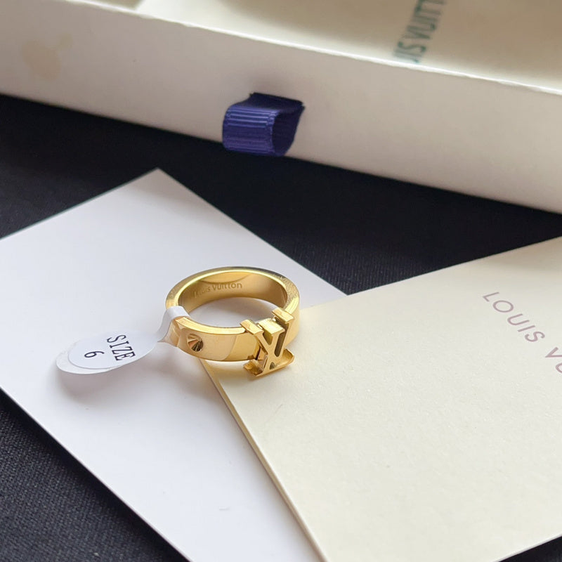 J126  Titanium steel ring jewelry for both men and women