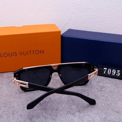 7095 Sunglasses  with box