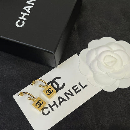 A984   Women's block earring jewelry