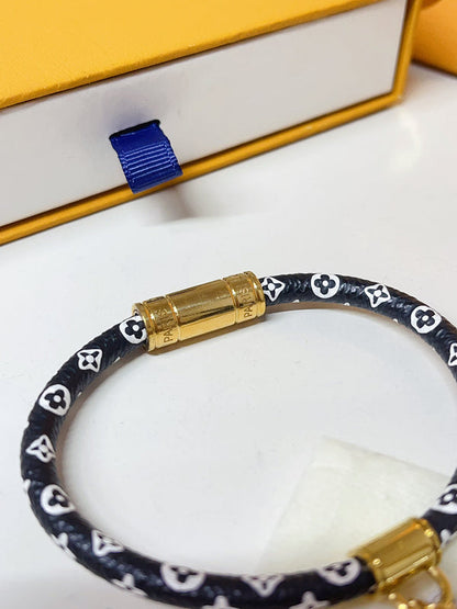 S445  Titanium steel dog bracelet jewelry