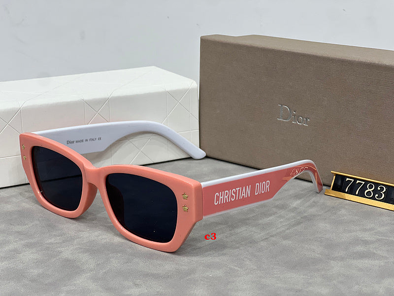 7783   Sunglasses with box