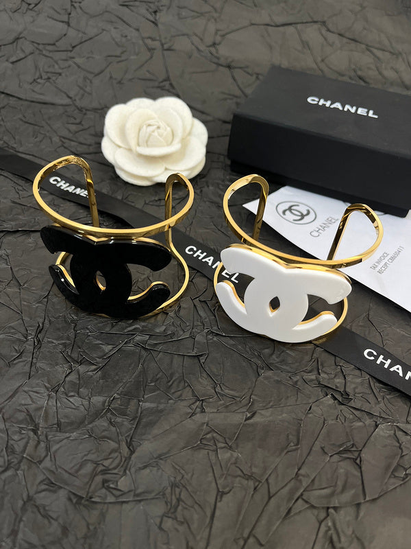 S421  Women's new titanium steel fashion  bracelet jewelry