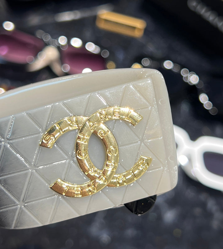 6039  Sunglasses with box