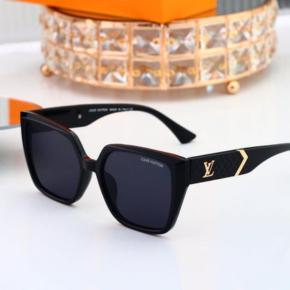 0701  Sunglasses with box