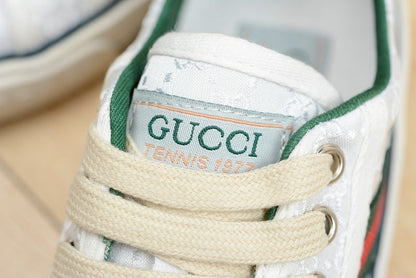 MGS17  Fashion women's and men's sneakers shoes 36-44