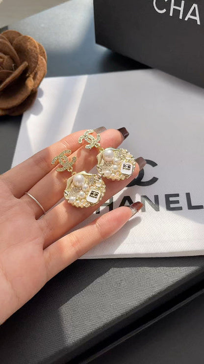 A1086   Women's new fashion stud earrings jewelry